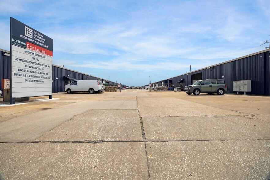 More Photos Of 6100 Brittmoore Rd, Houston Unknown For Lease