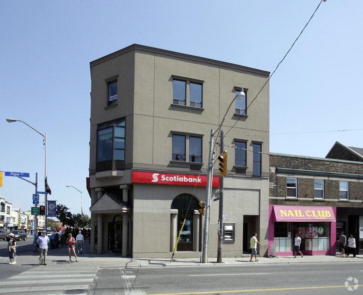 More Photos Of 659-671 Danforth Av, Toronto Storefront Retail Office For Lease