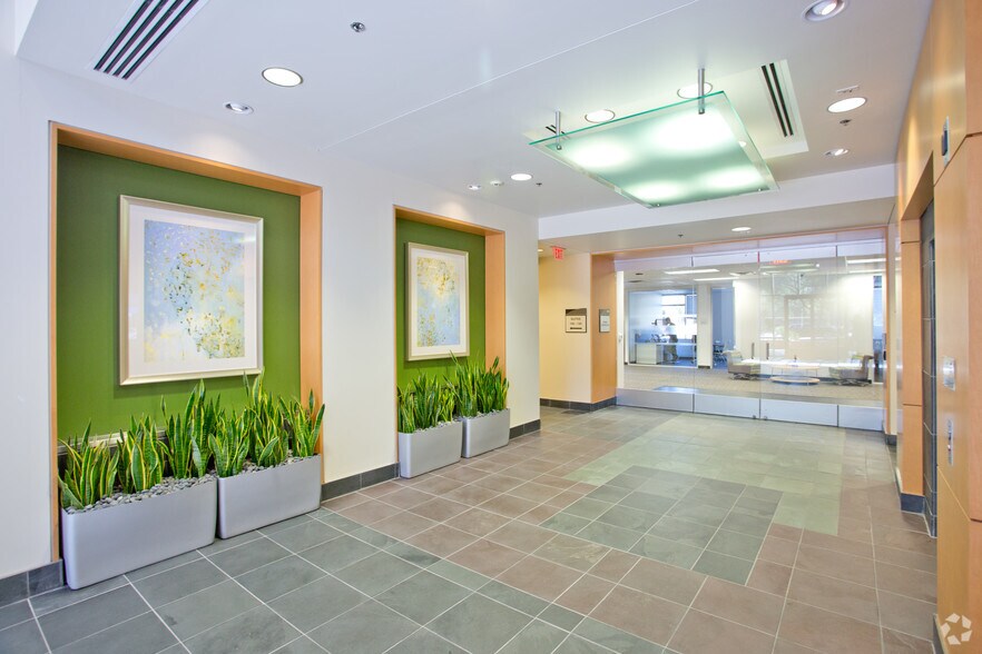 More Photos Of 4505 E Chandler Blvd, Phoenix Office For Lease