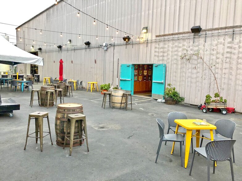 More Photos Of 3725 Greenwood St, San Diego Warehouse For Lease