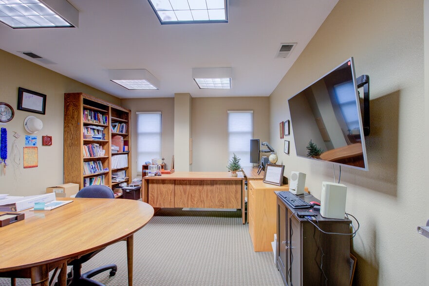 More Photos Of 5012 Salida Blvd, Salida Office For Sale