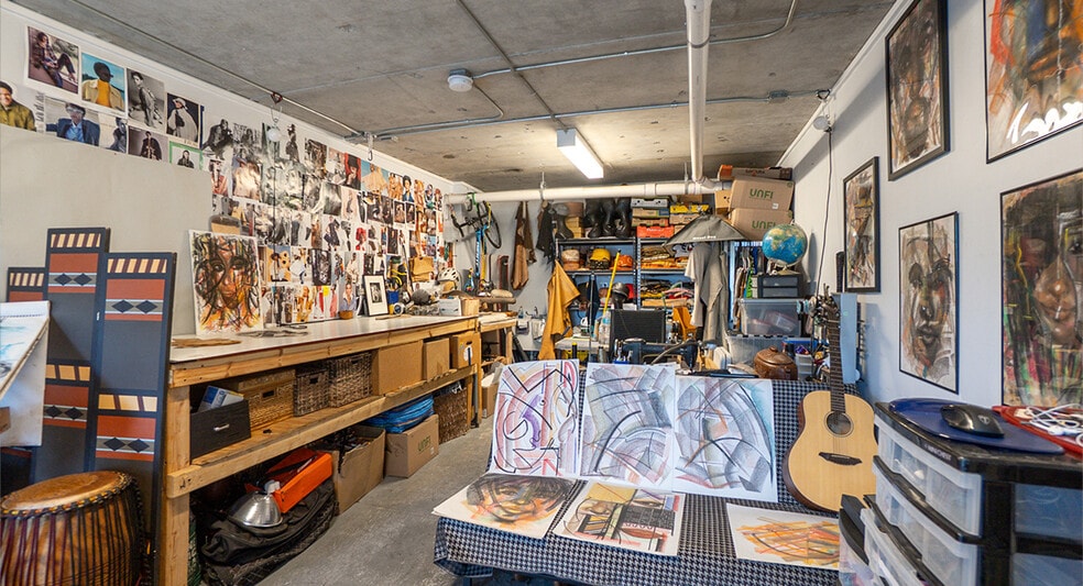 More Photos Of 1800 Montana Ave NE, Washington Flex For Sale