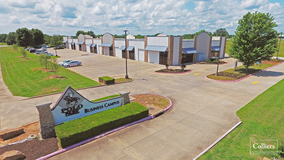 More Photos Of 8200 SW Regional Airport Blvd, Bentonville Manufacturing For Lease