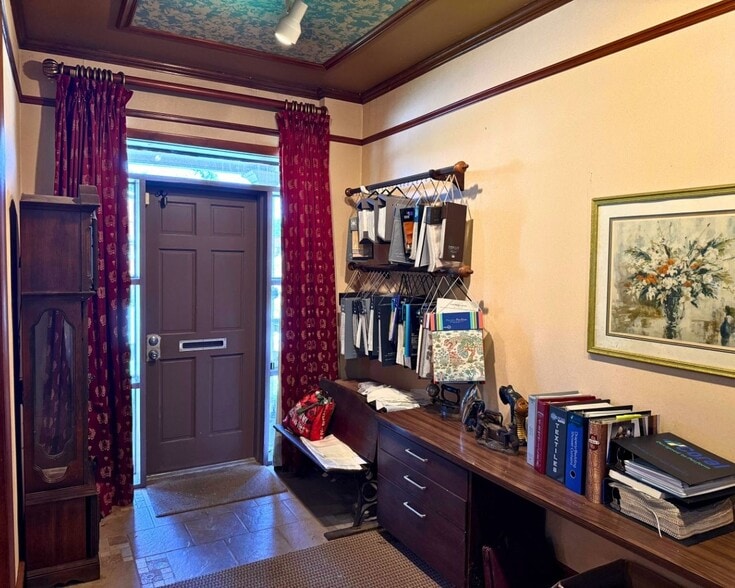 More Photos Of 113 Myrtle St, Thomasville Light Distribution For Sale