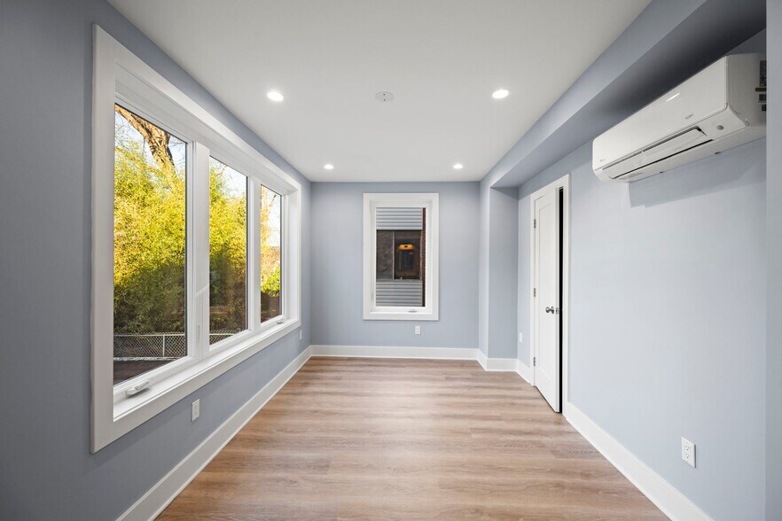 More Photos Of 4535 Avondale St, Bethesda Apartments For Sale