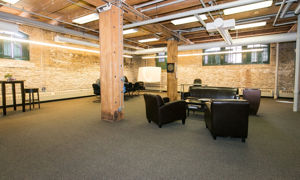 More Photos Of 400 N 1st St, Minneapolis Loft Creative Space For Sale