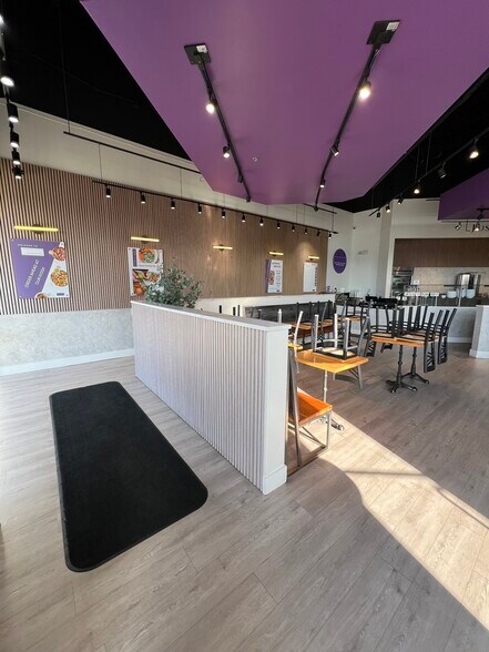 More Photos Of 13423 Beach Blvd, Jacksonville Unknown For Lease