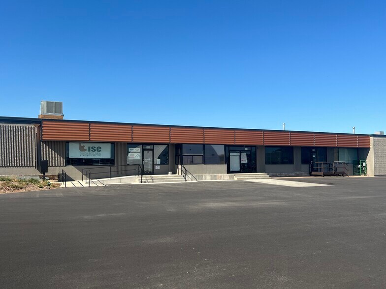 More Photos Of 2090 Deadwood Ave N, Rapid City Manufacturing For Lease