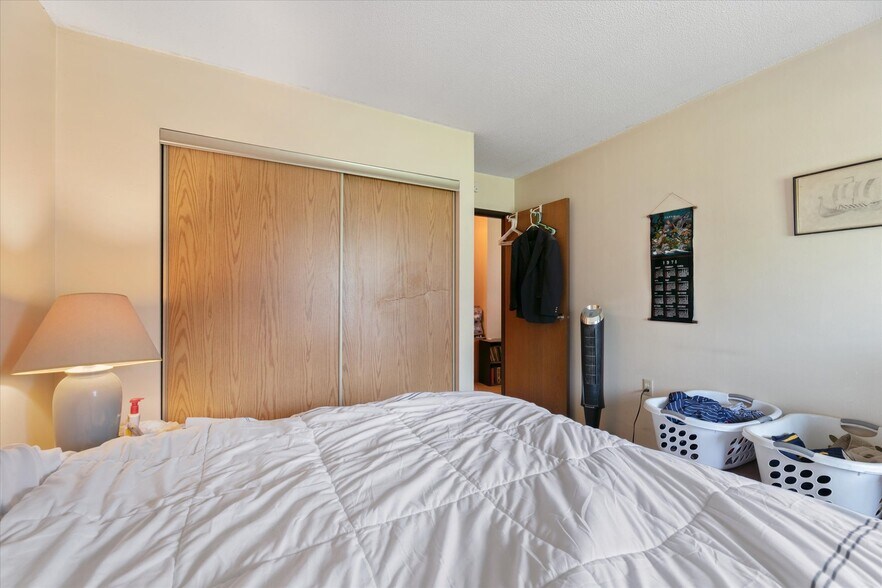 More Photos Of 23 Neptune St N, Cosmos Apartments For Sale