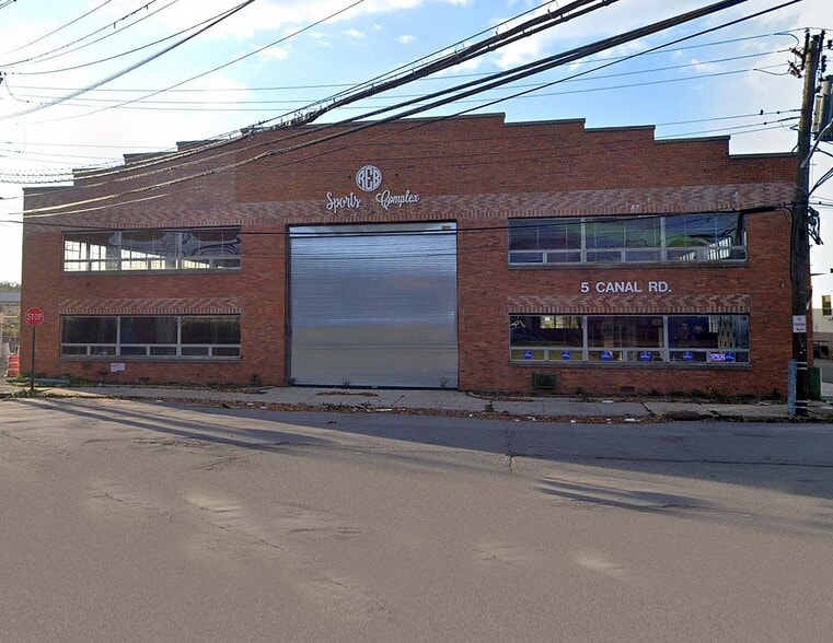 More Photos Of 5 Canal Rd, Pelham Warehouse For Lease