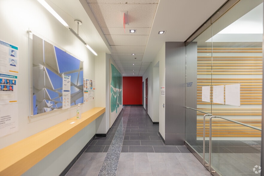 More Photos Of 625 Cochrane Dr, Markham Office For Lease