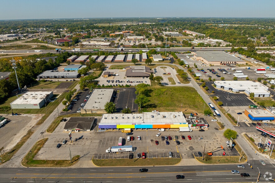 More Photos Of 3937-4050 N High School Rd, Indianapolis Freestanding For Sale