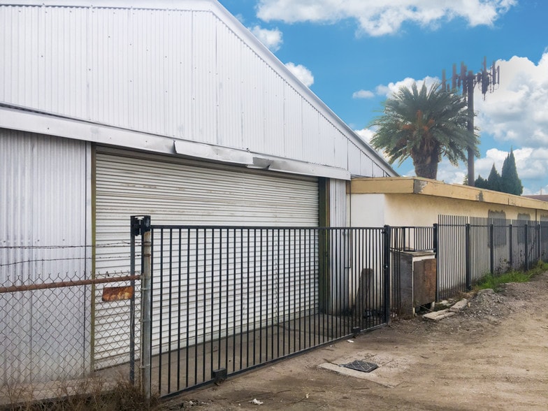 More Photos Of 2819 E South St, Long Beach Warehouse For Sale