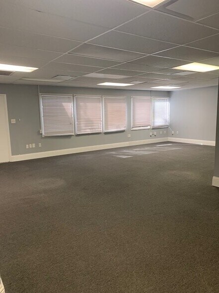 More Photos Of 12029 Majestic Blvd, Hudson Office For Lease