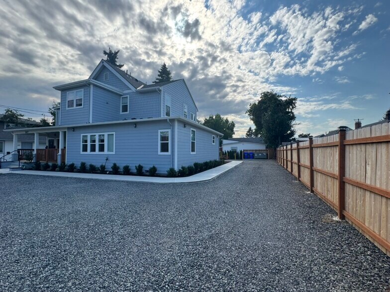 More Photos Of 3823-3841 SE 52nd Ave, Portland Apartments For Sale