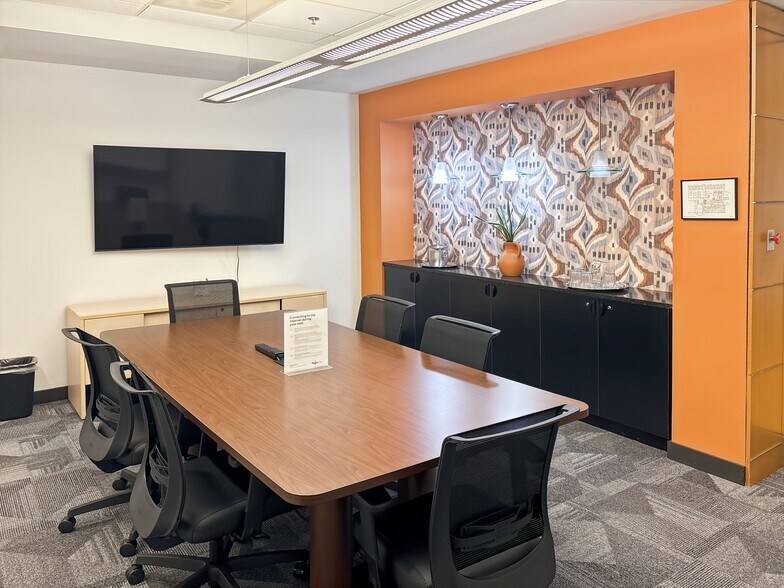 More Photos Of 20937 Ashburn Rd, Ashburn Coworking Space