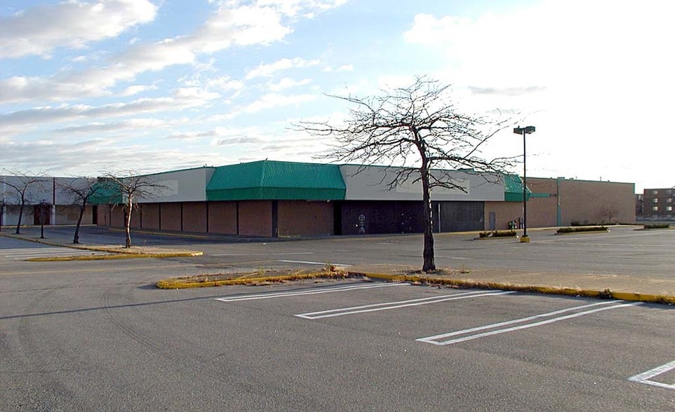 More Photos Of 339 Squire Rd, Revere General Retail For Lease