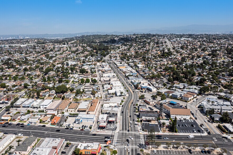 More Photos Of 1029-1033 N La Brea Ave, Inglewood Storefront For Sale