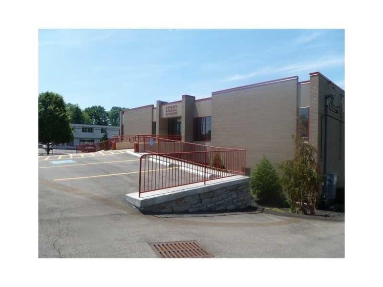 More Photos Of 8135 Perry Hwy, Pittsburgh Medical For Sale