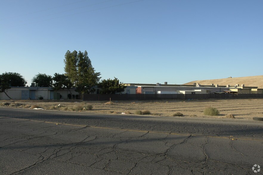 More Photos Of 3183 S Parkway Dr, Fresno Office For Lease