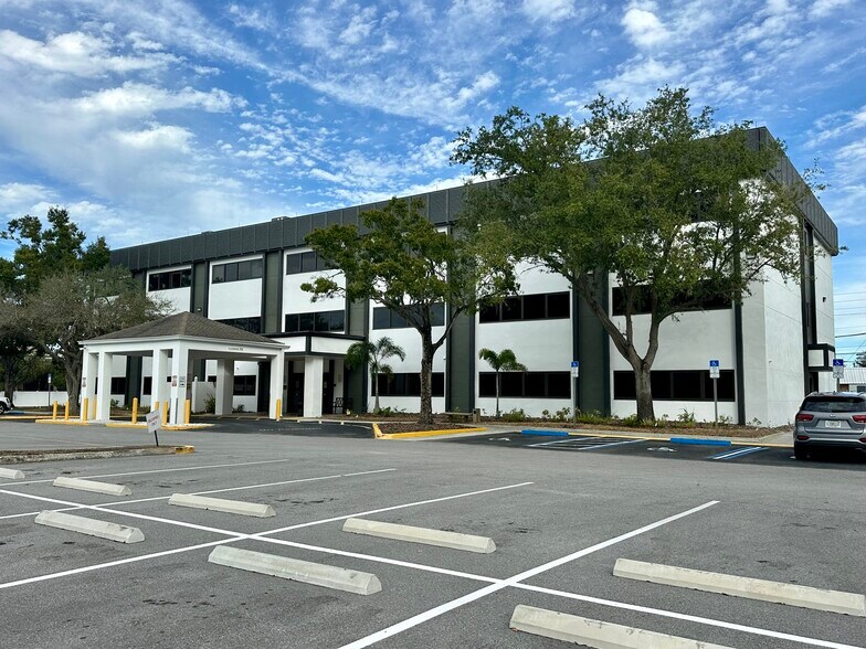 Primary Photo Of 7800 66th St N, Pinellas Park Medical For Lease