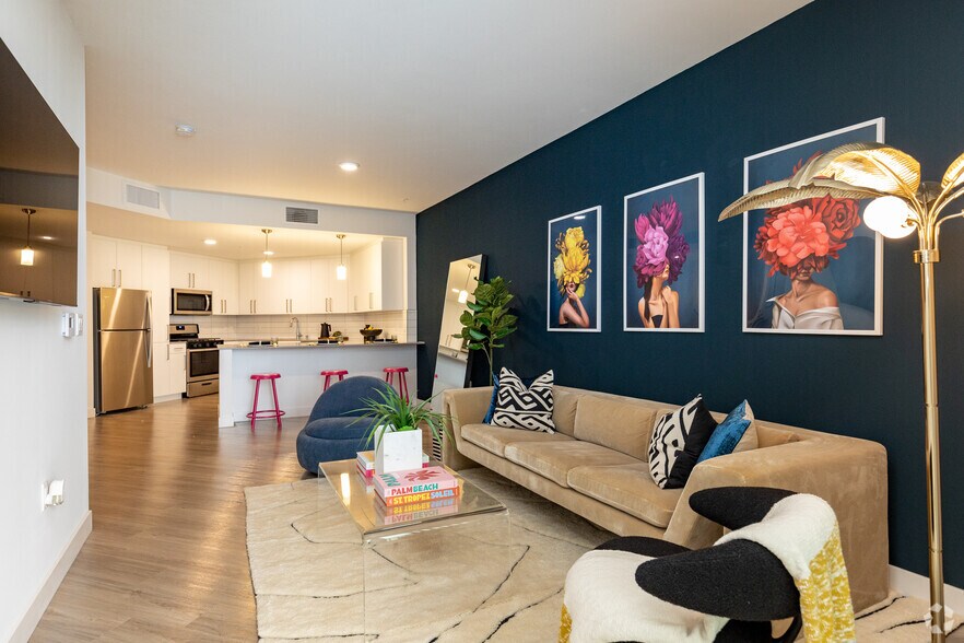 More Photos Of 11311 Chandler Blvd, North Hollywood Apartments For Lease