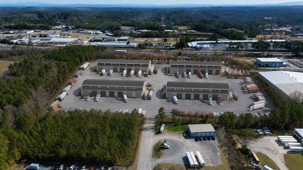 More Photos Of 152 Tyler Dr, Calhoun Warehouse For Lease