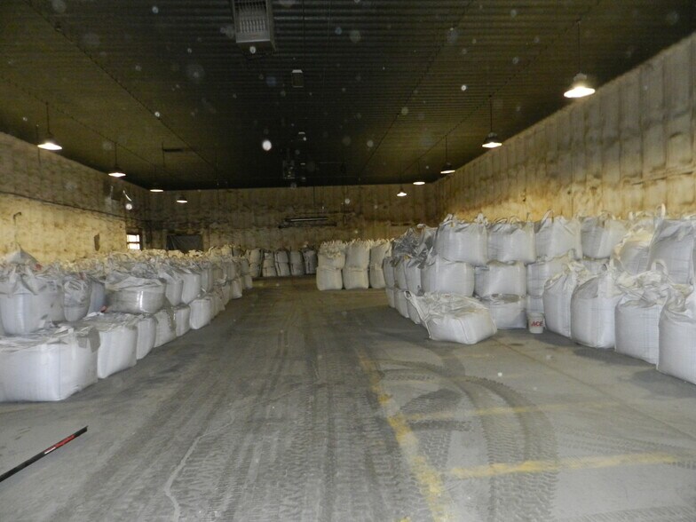 More Photos Of 430 W 8th St, Delta Unknown For Lease