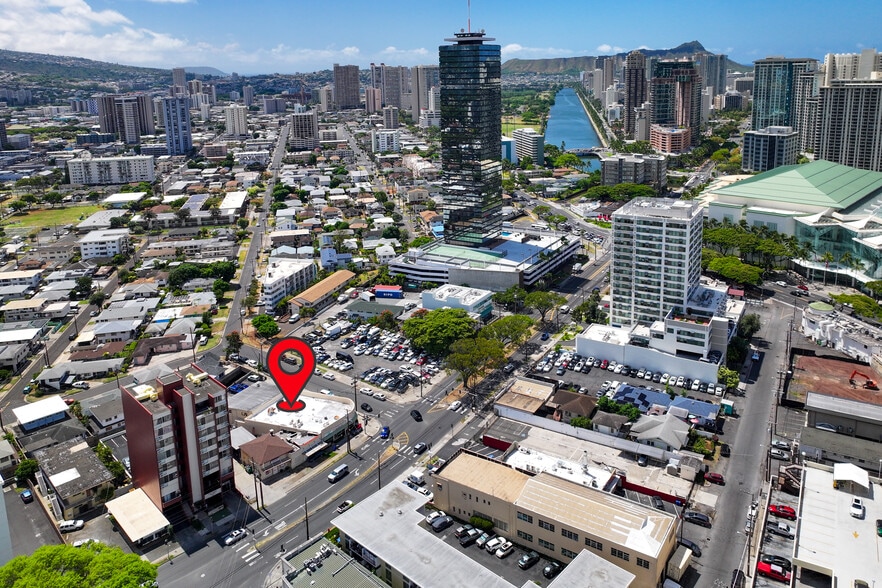 More Photos Of 1694 Kalakaua Ave, Honolulu Freestanding For Sale