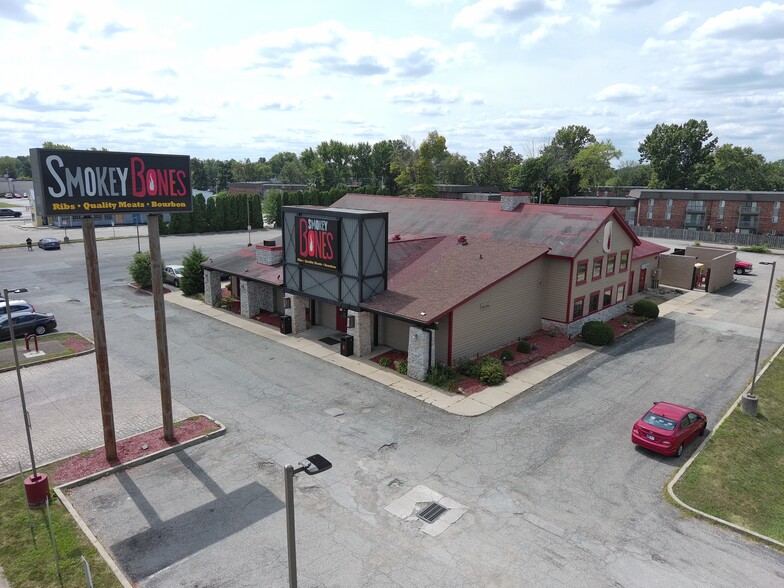 Primary Photo Of 780 US Highway 31 N, Greenwood Restaurant For Lease