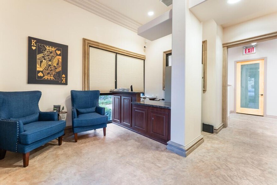 More Photos Of 6230 McLeod Dr, Las Vegas Medical For Lease