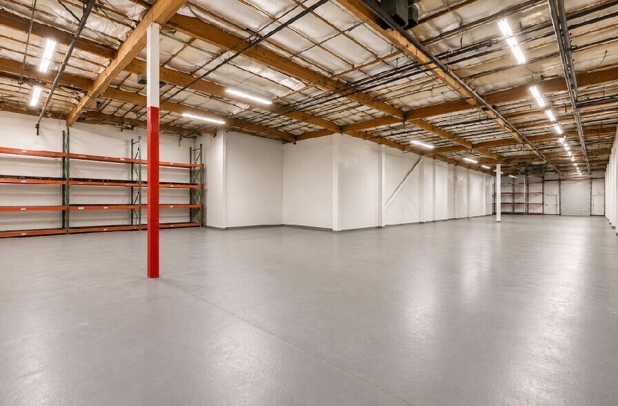 More Photos Of 1609 W 17th St, Tempe Manufacturing For Sale