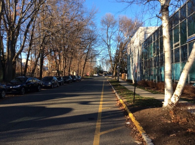 More Photos Of 17-09 Zink Pl, Fair Lawn Manufacturing For Sale