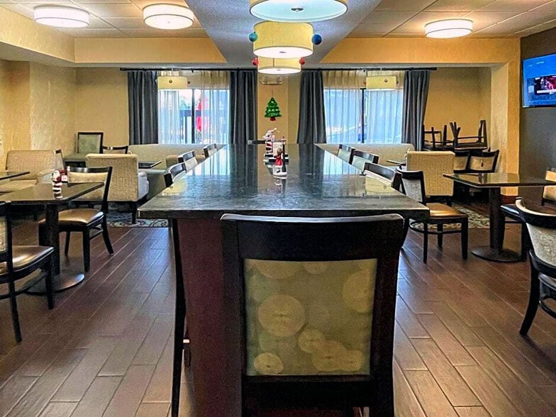 More Photos Of 13003 GA Highway 251, Darien Hotel For Sale