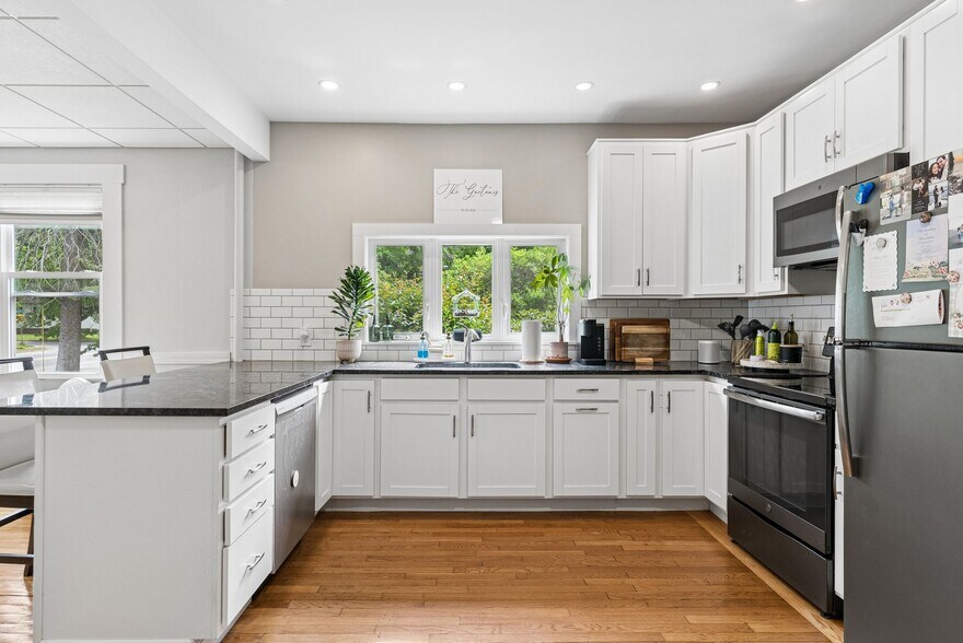 More Photos Of 850 Washington Ave, Portland Apartments For Sale