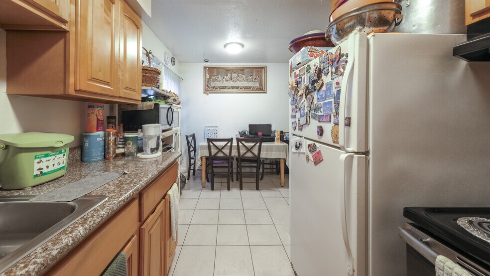 More Photos Of 2120 E 22nd St, Oakland Apartments For Sale