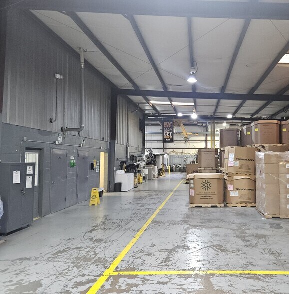 More Photos Of 519 Honeysuckle Rd, Spartanburg Manufacturing For Sale