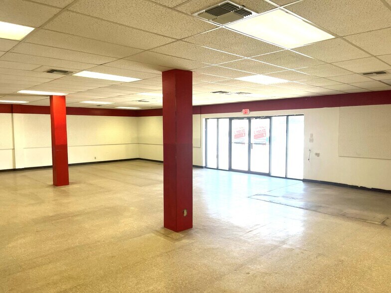 More Photos Of 914 Arroyo St, San Angelo Warehouse For Lease