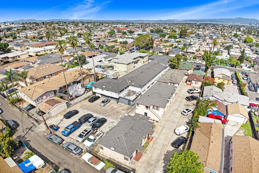 More Photos Of 1044 W 110th St, Los Angeles Apartments For Sale