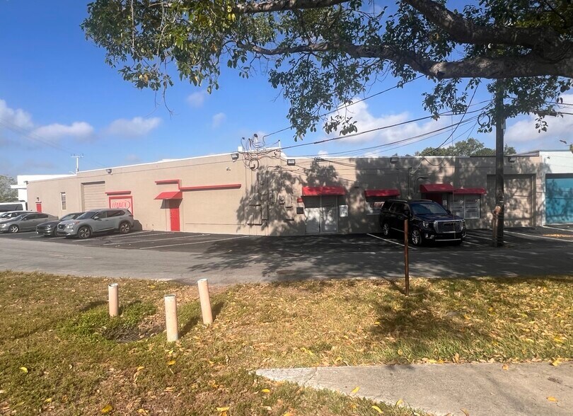 More Photos Of 1109-1111 NE 7th Ave, Fort Lauderdale Warehouse For Sale