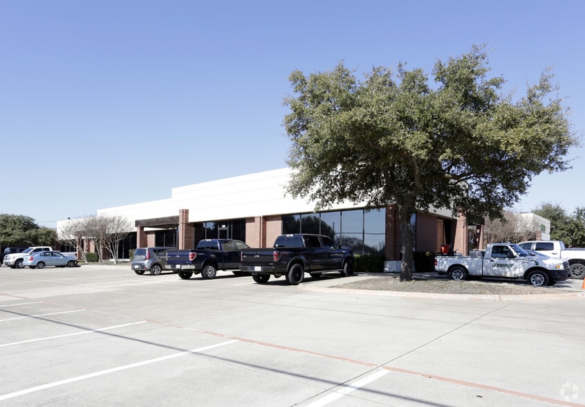 More Photos Of 405 International Pky, Richardson Unknown For Lease