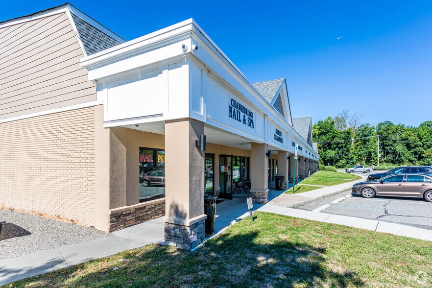 More Photos Of 263 Changebridge Rd, Pine Brook Storefront For Lease
