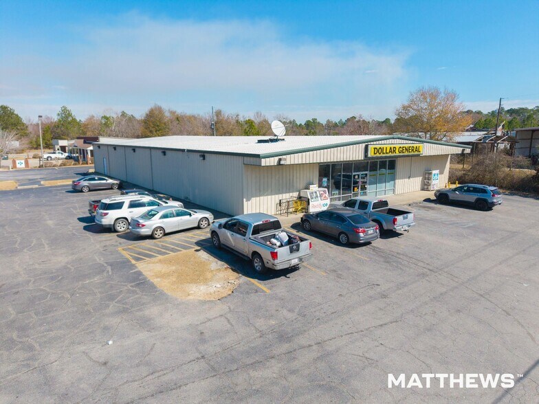 More Photos Of 663 E Parker St, Baxley Freestanding For Sale