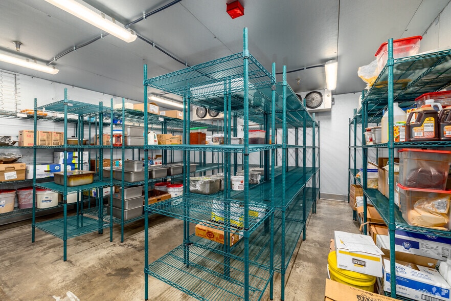 More Photos Of 14200 E Alameda Ave, Aurora Bank For Lease