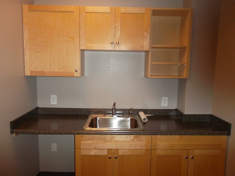 More Photos Of 279 New Britain Rd, Berlin Office For Lease