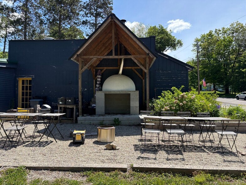 More Photos Of 432 Main Rd, Chesterfield Restaurant For Sale
