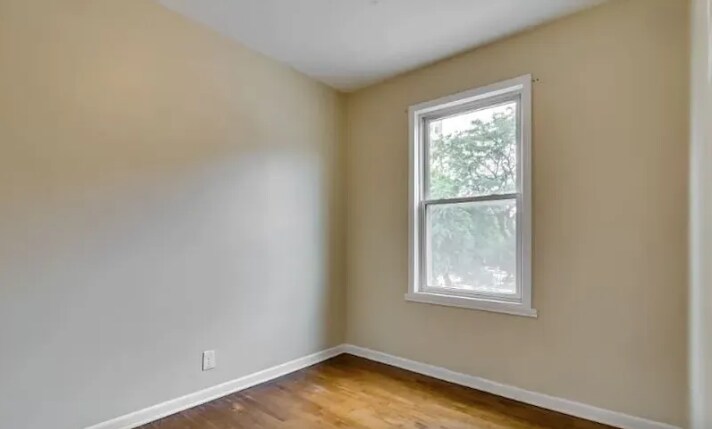 More Photos Of 3240 N Clark St, Chicago Apartments For Sale