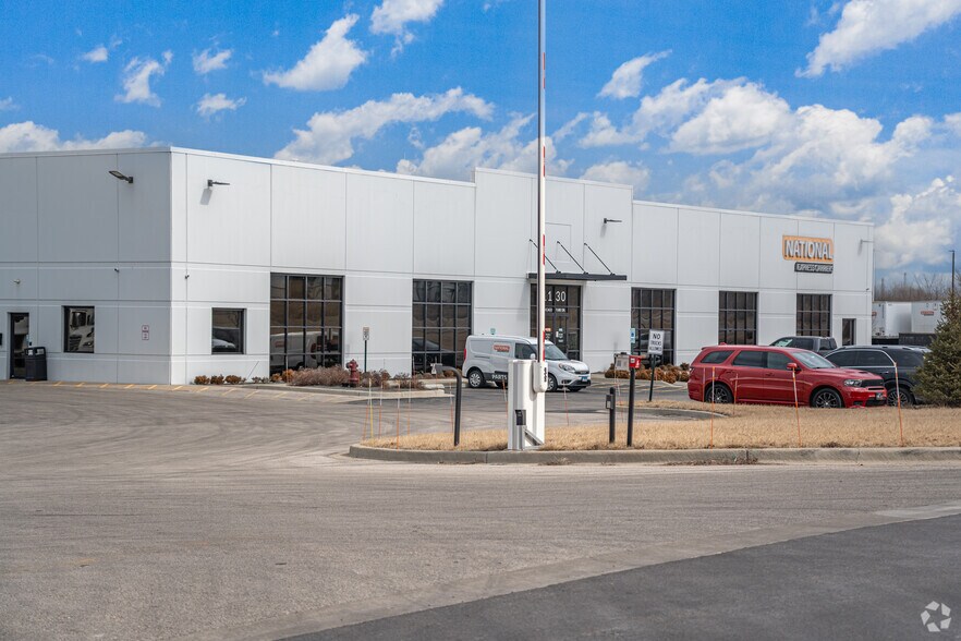 Primary Photo Of 1130 Chicago Tube Dr, Romeoville Truck Terminal For Sale