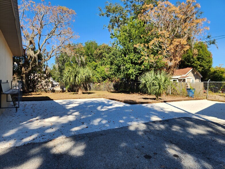 More Photos Of 2400 Newcastle St, Brunswick Office Residential For Lease