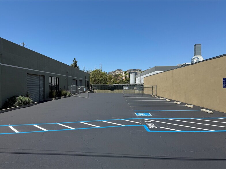 More Photos Of 530 Opper St, Escondido Manufacturing For Sale